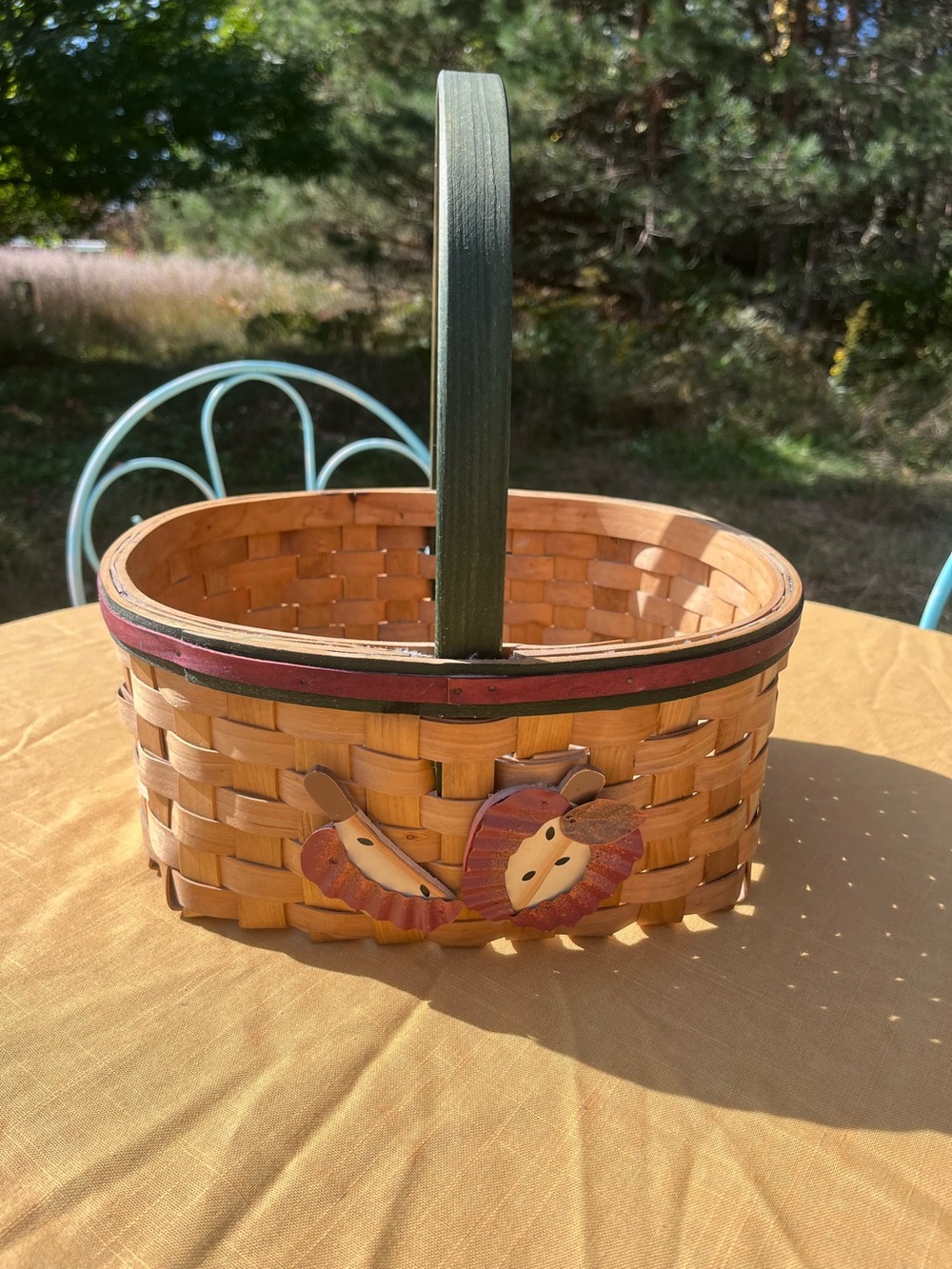 Vtg Woven Basket With Apple Decor Red Green Accents Green Handle